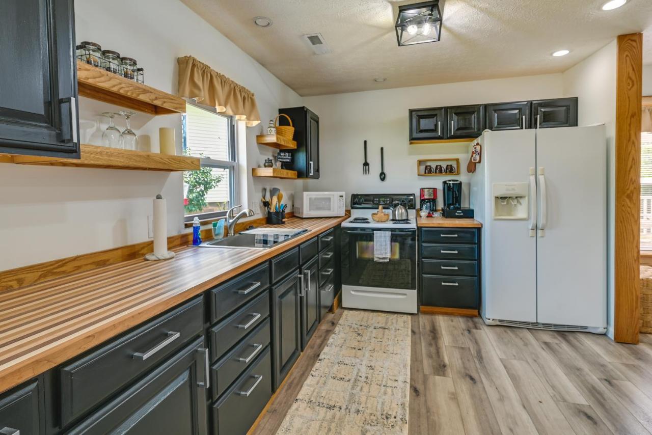 Charming Smiths Grove Home Near Cave Tours! Exterior photo